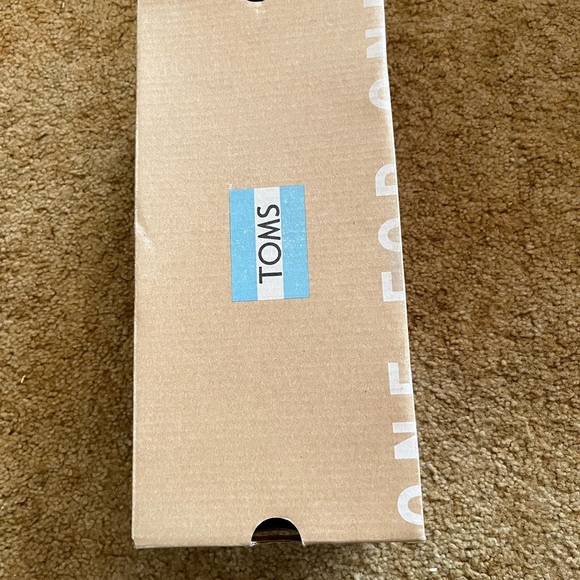 TOMS Natural Canvas Slip-Ons with Red & Pink Apple Print - Picture 7 of 7